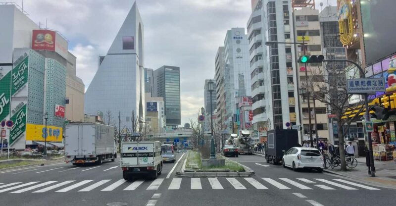 osaka-half-day-private-guided-tour-of-minami-modern-city