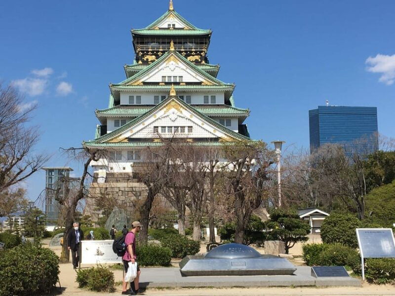 osaka-half-day-private-guided-tour-of-the-castle