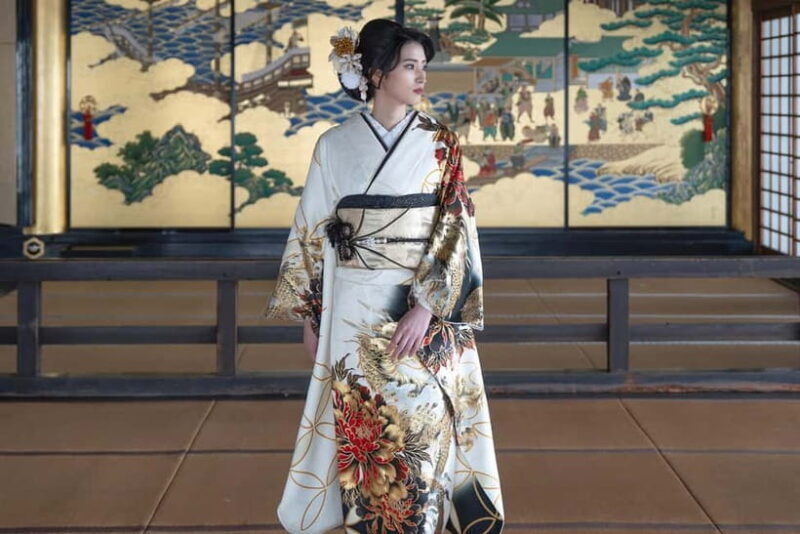 Osaka: High-Class Furisode Kimono 1-Day Rental - Key Points