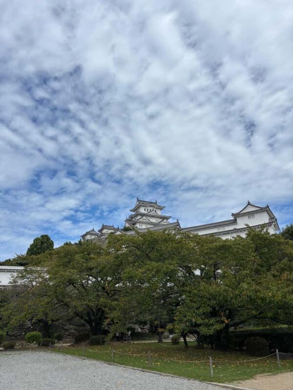 Osaka: Himeji Castle, Koko-en Garden & Kobe Nightscape Tour - FAQs