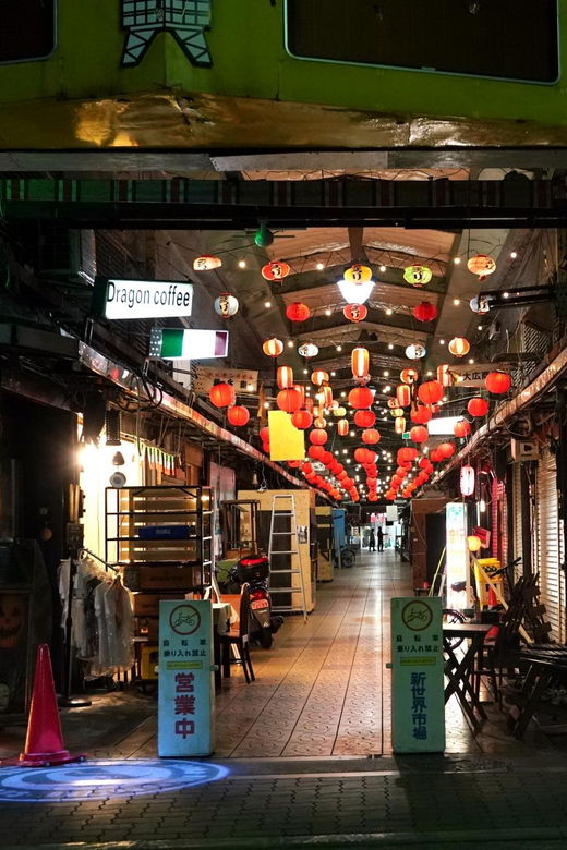 osaka-historical-red-light-district-and-ghetto-walking-tour