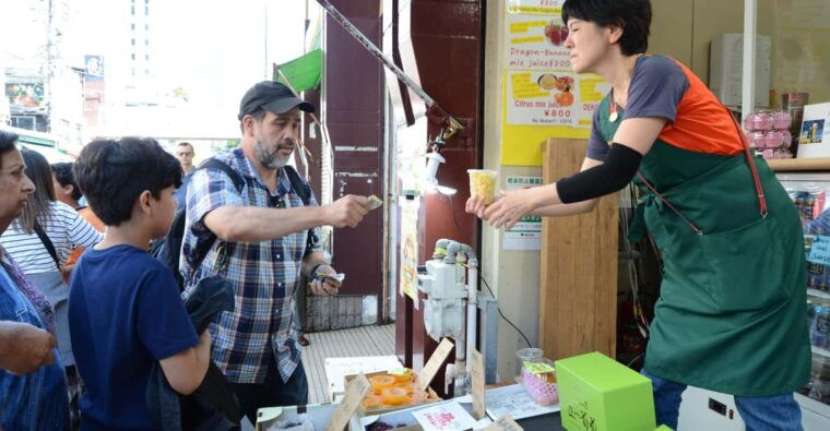 osaka-kurmoun-marketa-friendly-food-journey-through-culture