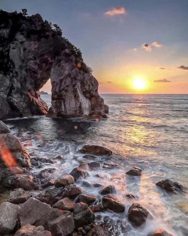 Osaka/Kyoto: Mt. Koya & Nachi Falls UNESCO Private Day Tour - Key Points