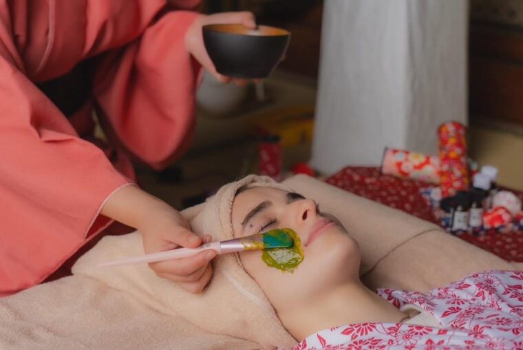osaka-matcha-facial-pack-head-spa-at-the-temple