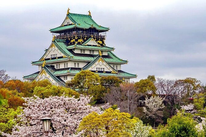 osaka-must-see-and-hidden-gems-walking-tour-with-a-guide