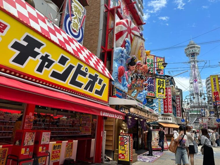 osaka-must-see-area-shinsekai-90-minutes-guided-tour
