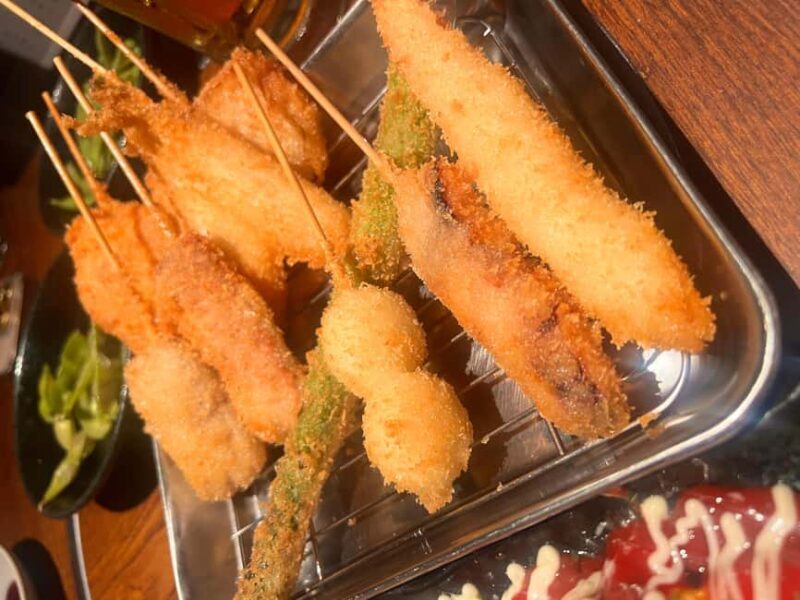 Osaka Night Out: Local Bar Hopping, Sake Tasting & Karaoke - Why This Tour Works Well