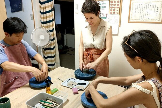 osaka-private-japanese-traditional-ceramics-experience