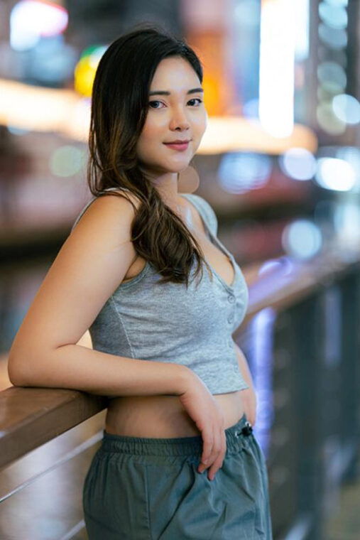 osaka-private-vibrant-nighttime-photoshoot-dotonbori-2