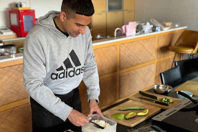 osaka-ramen-and-gyoza-cooking-class-experience