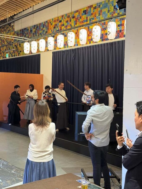 Osaka: Samurai Show & Experience with Wagyu Sukiyaki Option - Key Points