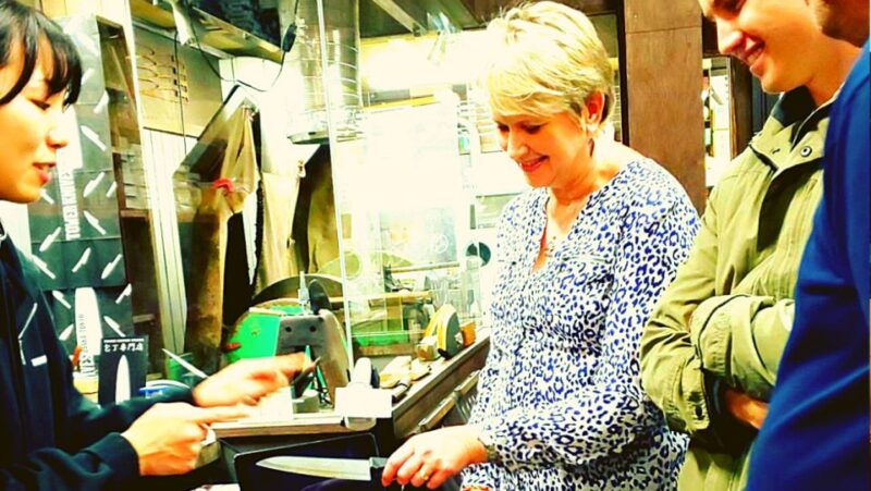 osaka-shinsekai-food-tour-with-13-dishes-at-5-eateries