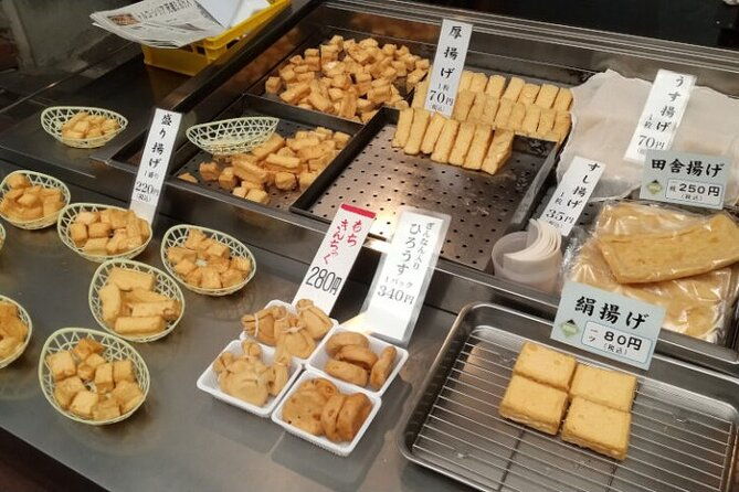 osaka-spring-daytime-cherry-blossom-food-tour