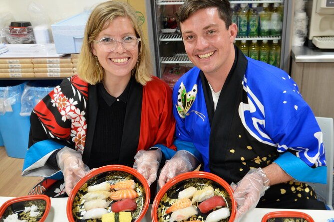 osaka-sushi-making-class-at-a-conveyor-belt-sushi-restaurant