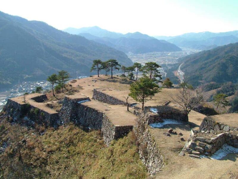 Osaka: Takeda Castle Ruins and Kobe One-Day Tour - Tonomine Highlands: Nature’s Quiet Gem