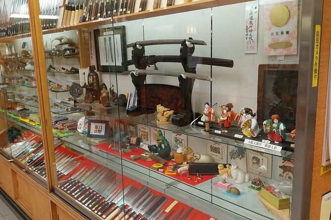 osaka-tenjinbashi-walking-food-tour-with-secret-food-tours