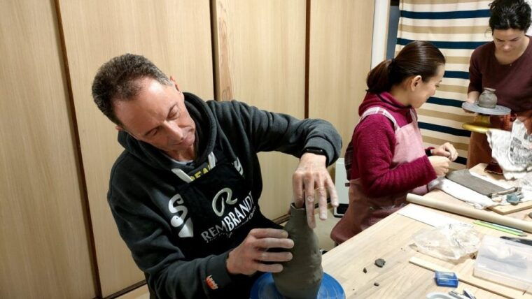 osaka-traditional-japanese-ceramics-private-experience