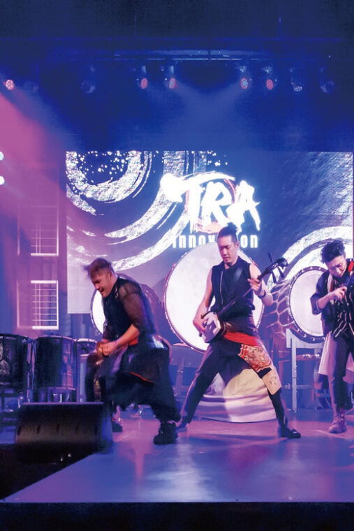 osaka-utage-live-show-japanese-instrument-performance-show