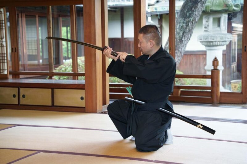Osaka:Step into the Samurai World: Learn Iaido from a Master - Key Points