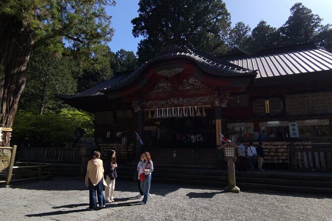 Oshino Hakkai and Kitaguchi Hongu Sengen Shrine Guided Tour-Van - FAQ