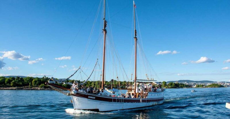 oslo-best-of-oslo-walking-tour-fjords-sightseeing-cruise