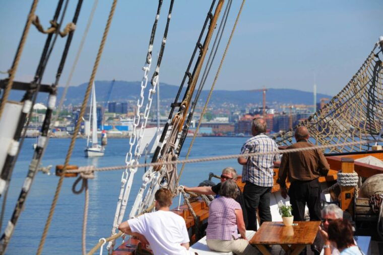 oslo-best-of-oslo-walking-tour-fjords-sightseeing-cruise
