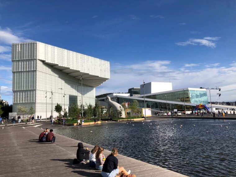 oslo-city-highlights-guided-tour-by-coach-with-fjord-cruise