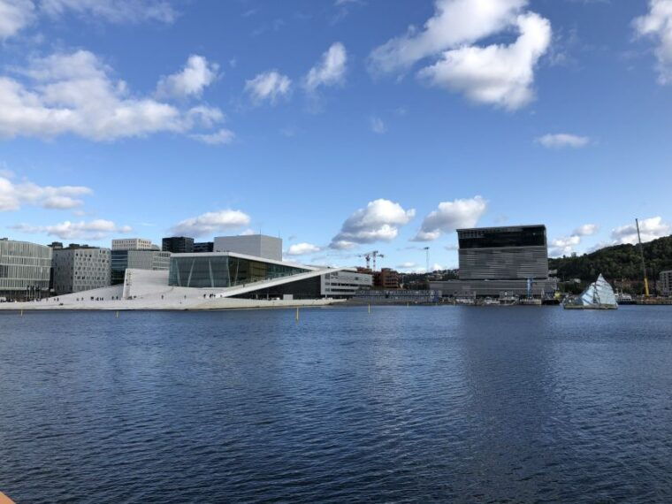 oslo-city-highlights-guided-tour-by-coach-with-fjord-cruise