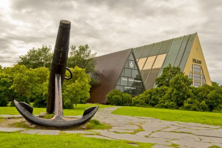 oslo-grand-city-sightseeing-tour-by-bus-with-fjord-cruise