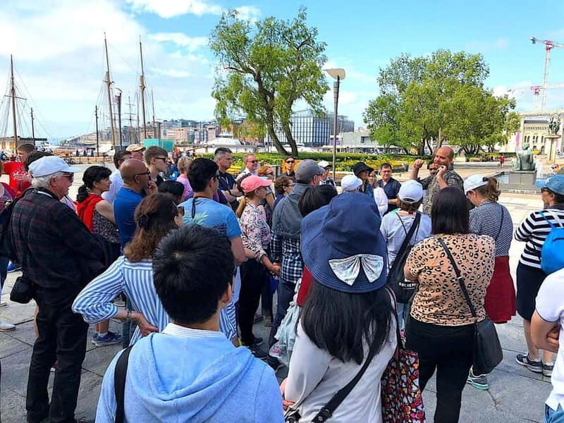 Oslo: Guided Walking Tour of Central Oslo with Local Guide - Key Points