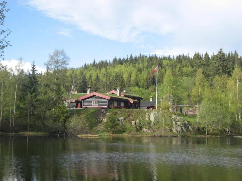 oslo-local-forest-cabin-fresh-pastries-and-lake-swim