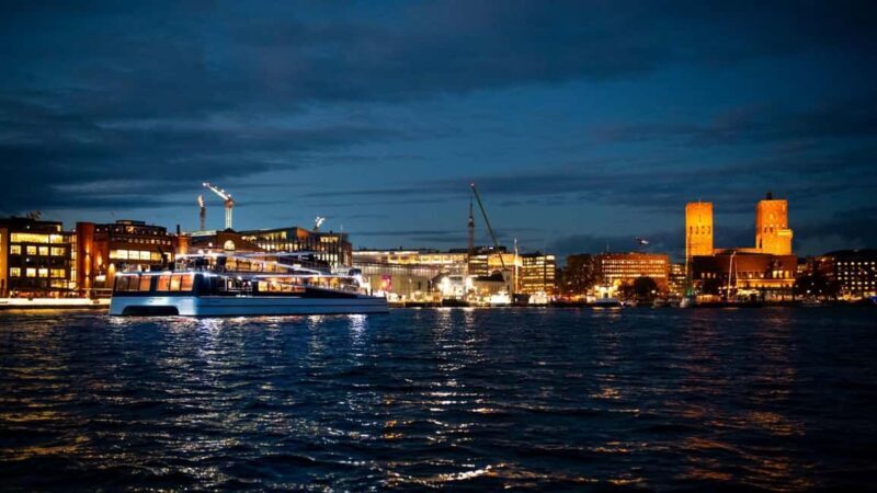 Oslo: New Year's Eve Cruise with DJ - The Experience: An In-Depth Look at the Oslo New Years Eve Cruise