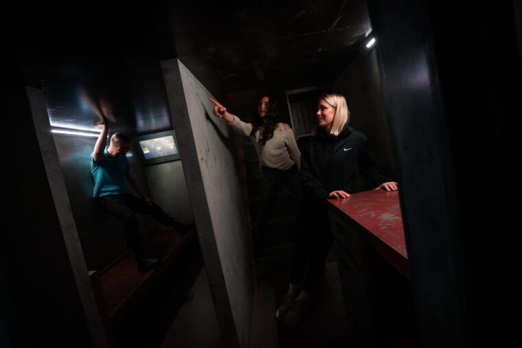oslo-prison-island-the-inmates-at-the-fort-adventure-escape-game