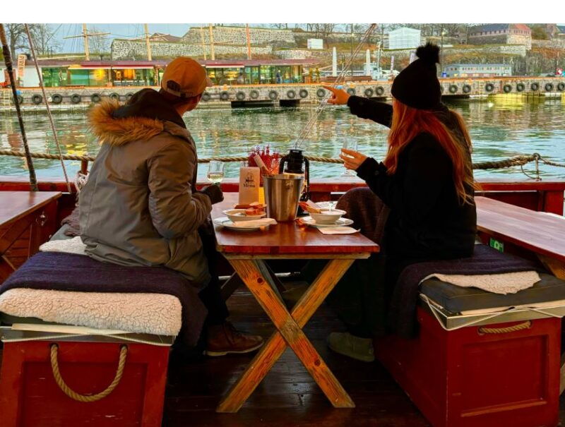 oslo-skyline-in-winter-with-fish-soup-cruise