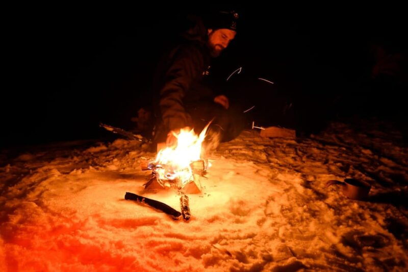 oslo-snowshoeing-in-the-forest-with-norwegian-bbq