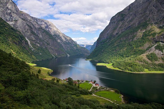 Oslo To Bergen Self-Guided Full Day Trip with Flåm Railway And Fjord Cruise - An In-Depth Look at the Itinerary