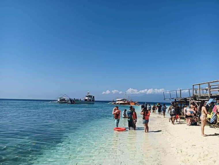 oslob-whaleshark-watching-sumilon-island-monkey-viewing