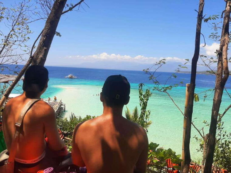 oslob-whaleshark-watching-tumalog-falls-sumilon-island