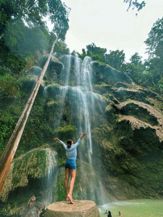 oslob-whaleshark-watching-tumalog-falls-sumilon-island