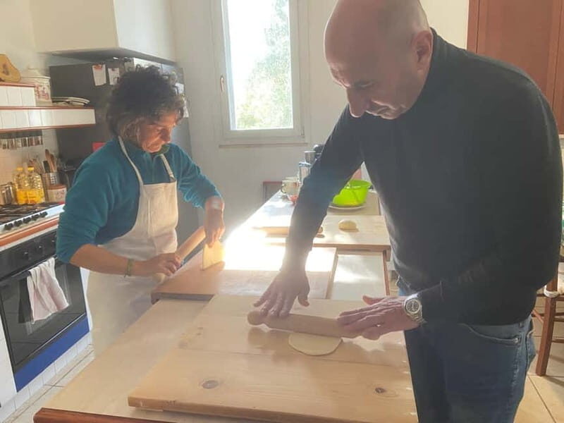 Ostuni: cooking class for fried panzerotti and puccitedde - The Food and Drinks