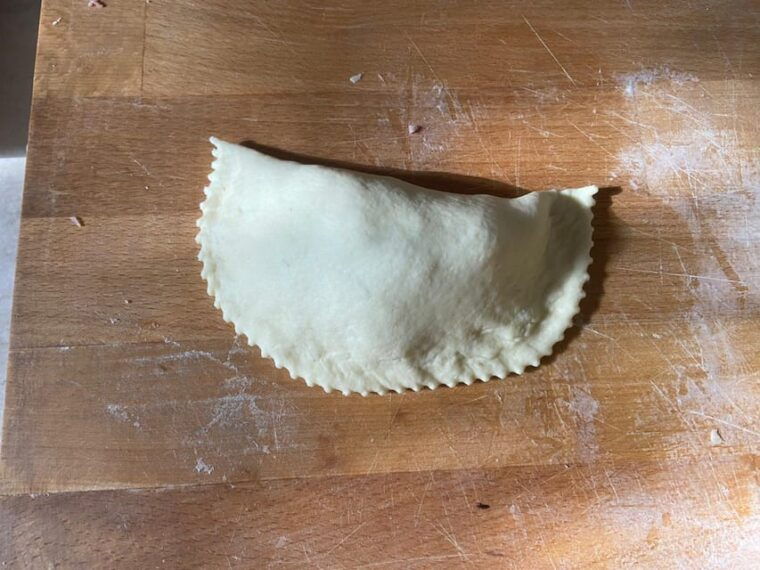 ostuni-cooking-class-of-fried-panzerotti-and-puccitedde
