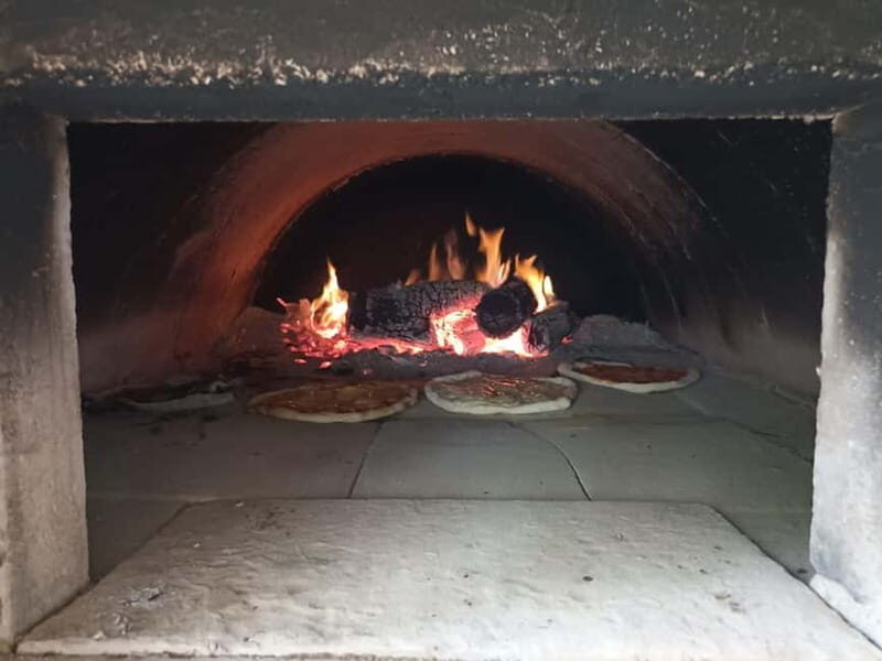 Ostuni: pizza cooking class with local family in the countryside - The Experience in Detail
