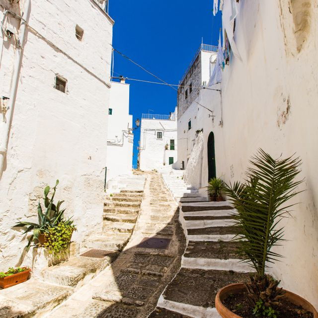 ostuni-private-city-walking-tour-with-local-guide