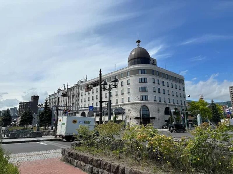 Otaru: Guided Day Tour with Canal and Glass Workshop - Key Points