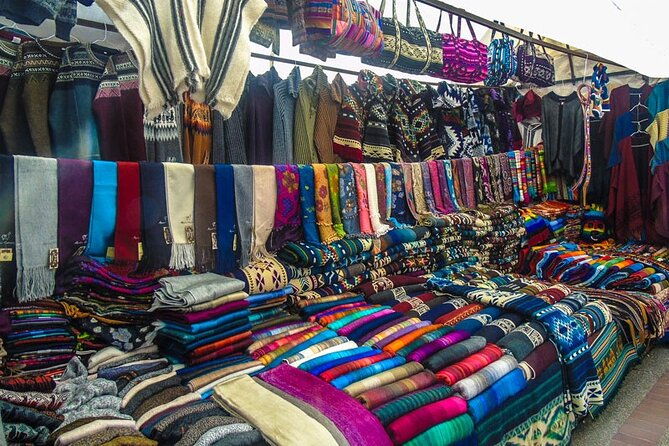 otavalo-market-cuicocha-from-quito-discover-the-culture