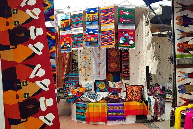 otavalo-market-cuicocha-from-quito-explore-ecuador