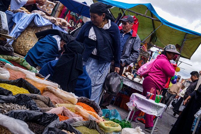 otavalo-market-full-day-by-ecuadortreasure