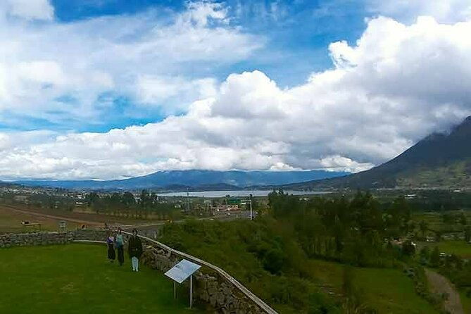 otavalo-market-mindo-cloud-forest-tour-3-day-2-night-from-quito