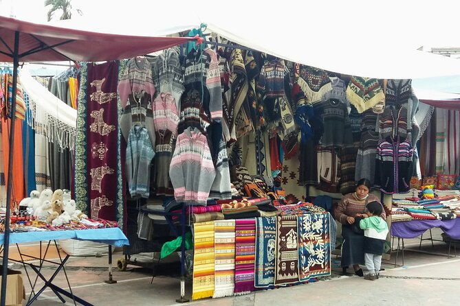 otavalo-market-tour-cayambe-quitsato-peguche-cotacachi