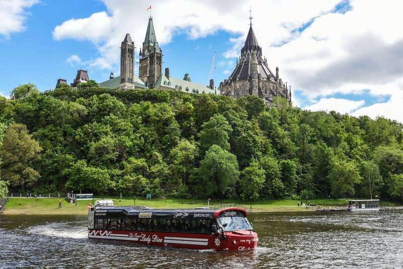 ottawa-bilingual-guided-city-tour-by-amphibious-bus